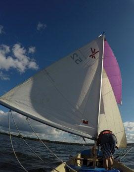 metodika Při plavbě na zadní vítr (plavba s větrem v zádech) rychlost nemůže přesáhnout rychlost větru.