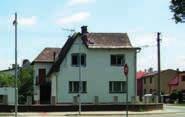podlaha ve velkém pokoji, nová plastová okna se žaluziemi, chodba a koupelna