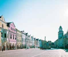 ČESKO Lázně Třeboň Třeboň je jedním z nejkrásnějších jihočeských měst, které je vzdáleno asi 25 km východně od Českých Budějovic.