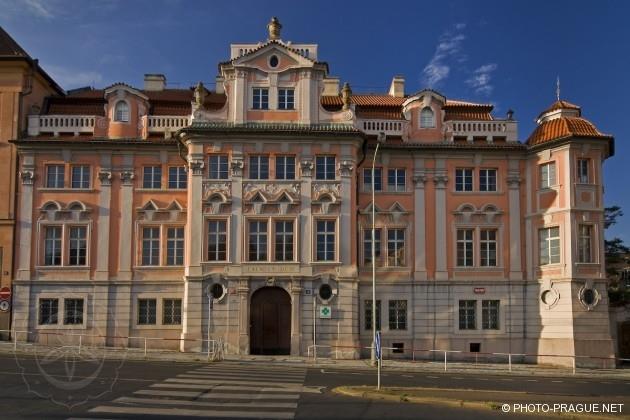 Poradenské služby na fakultách 1.