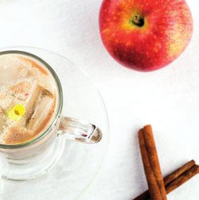 Jablkový sen 2 porce 5 minut snadné cca 686 kj / 163 kcal na porci y 14,4 g sacharidy 18 g tuk 2,4 g vláknina 2,2 g n 4H COMPLEX PROTEIN kakaový (1 odměrka) n ½ nakrájeného jablka n ½ banánu (může