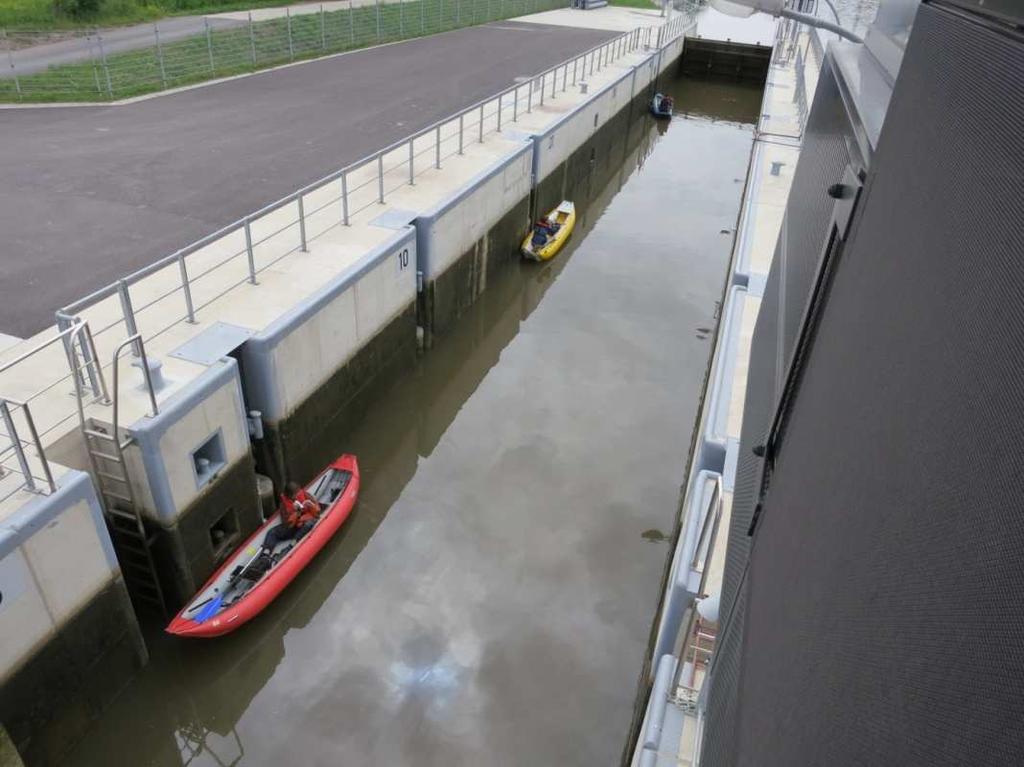 Ověřovací měření na dokončených zdymadlech České Vrbné a Hluboká nad Vltavou V souvislosti s potřebou optimalizace provozních parametrů dokončených zdymadel na Vltavské vodní cestě realizoval