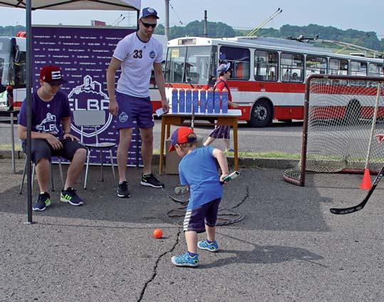 Na děti čeká kromě zábavných a sportovních soutěží o ceny i doprovodný program. Nezapomněli jsme ani na dospělé, kteří se mohou těšit na soutěžní kviz.