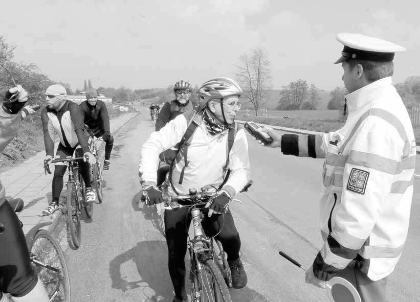 TÉMA DOBRÉHO DNE 7 Cyklisté možná vyrazili k vinařům naposled.