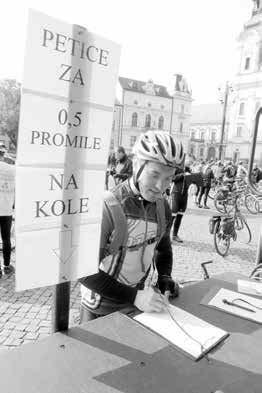 Bohatě mi stačí, že jsem terčem všemožné buzerace a šikany ze strany státních kontrolních mechanismů pět pracovních dnů v týdnu tady na obci, a nemám v úmyslu ani zapotřebí se jí dobrovolně