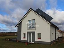 dvěma bytvými jedntkami 3+1 a 2+1, na pzemku celkvé výměře 682m2, kres Nymburk.