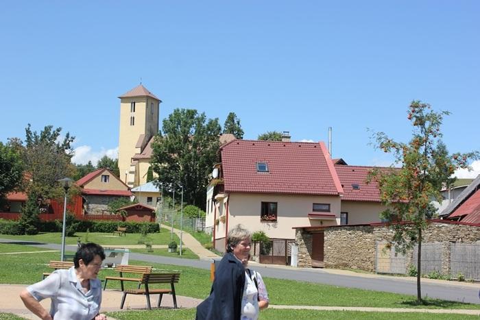 Mariánské hory, na níž vévodí ogotický kostel Bazilika Navštívení Panny Marie, kterou roku 1995 navštívil i papež Jan Pavel II., při jehož mši svaté bylo přítomno 650 tisíc věřících.