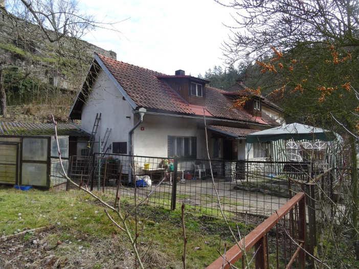Znalecký posudek č. 2419 / 41 / 2018 Pozemek p.č.st.102, jehož součástí je rodinný dům č.p.87, dále pozemek p.č.98/17, p.č.98/20, p.č.98/69, p.č.111/3, p.č.112, p.č.891/12, příslušenství a trvalé porosty (LV č.