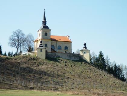 zahradu Getsemanskou či kapli Božího hrobu, jež je jednou ze 3 dochovaných kaplí Božího hrobu zasazenou do širšího architektonického celku křížové cesty.