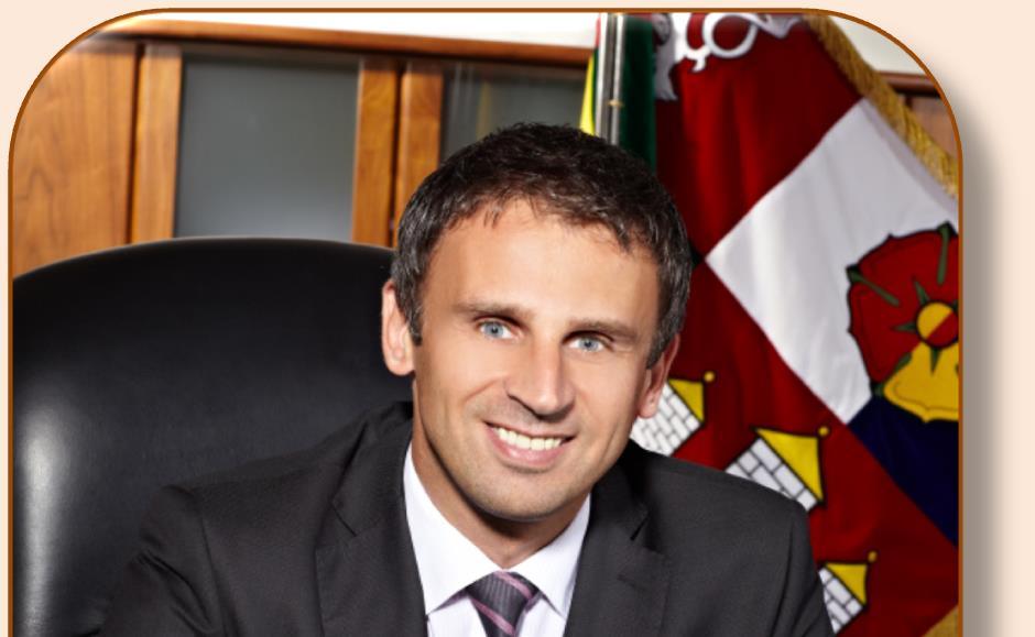 Výroční zpráva Nemocnice Strakonice, a. s. 2014 Vážení spoluobčané, drazí Jihočeši, mám-li zhodnotit rok 2014 z pohledu strakonické nemocnice, činím to s velkým potěšením.