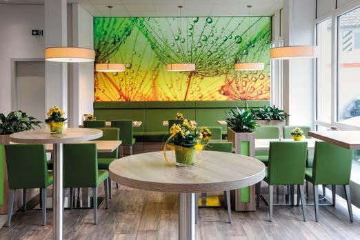 Shop a gastro Vybavení shopu PŘÍJEMNÉ PROSTŘEDÍ ZVYŠUJE PRODEJE Jak všichni víme, je kladen čím dál větší důraz na design prodejny, na příjemné a reprezentativní prostředí.