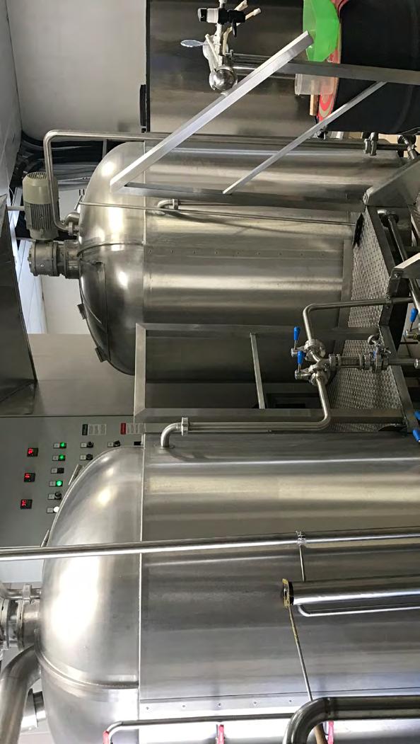Technologické projekty Segment technologických projektů se specializuje na dodávky zařízení pro výrobu stavebních hmot, na komplexní řešení v oblasti energetiky (energetické zdroje) a potravinářského