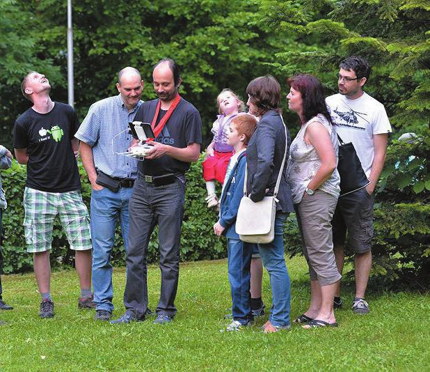 cz E-mail redakce Nedělních listů: noviny.rozvoj@ centrum.cz Stránky archivu Nedělních listů: www.