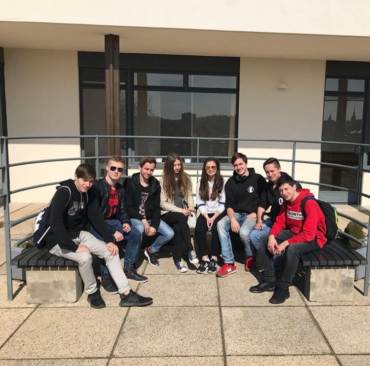 Vila Tugendhat Dne 6. 4. 2018 se studenti 1. A vydali do 2. největšího města ČR, kde navštívili VILU TUGENDHAT.