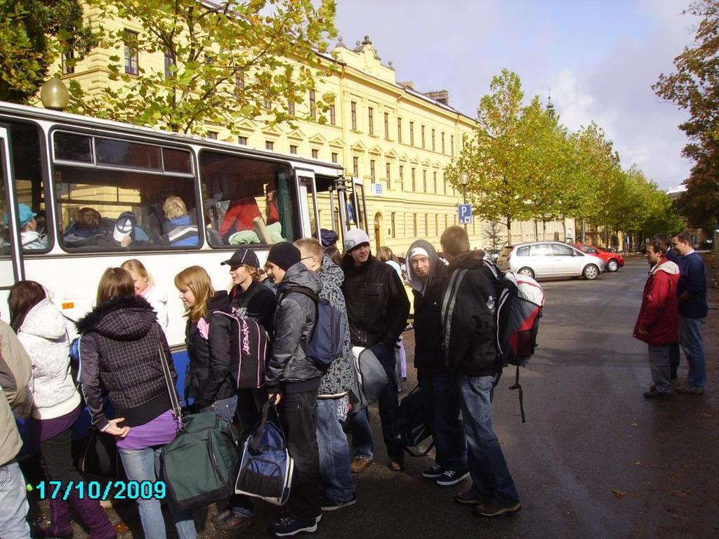 JID 20-10 Jiţ podesáté přivítala Jihlava studentská a další mladá divadla. Velká soutěţní přehlídka JID 20-10 se konala od 18. do 21. března v Divadle Na Kopečku.