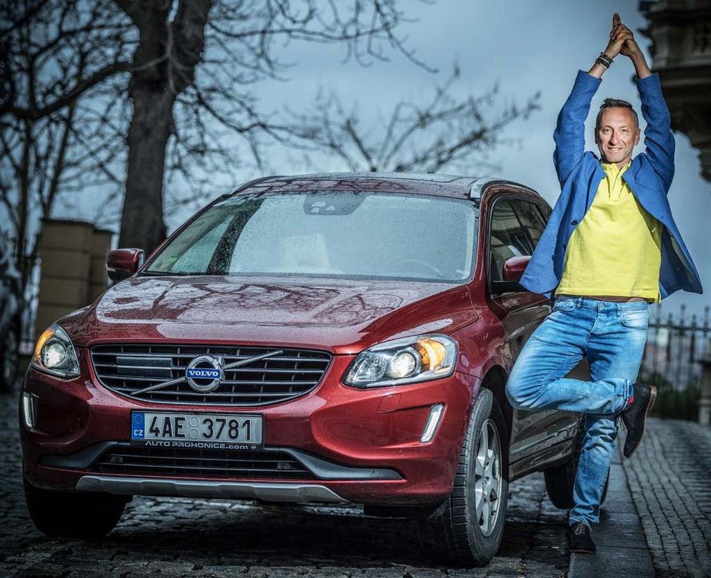 Tomu se říká čirá vášeň Přitom já vůbec nejsem automobilový typ. Mě když se zeptáte na auto, tak vím, že má čtyři kola a jezdí dopředu. Teď ale poznám na ulici, když někdo startuje Volvo.