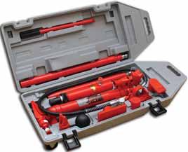 PORTABLE HYDRAULIC EQUIPMENT Hydraulické zařízení pro opravování karoserií vozidel. Skládá se z hydraulického rozpínacího válce a 4ti dílů příslušenství.