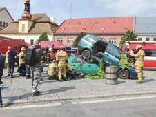 místem v kategorii mladších, 3. a 7. místem v kategorii starších. V neděli 24.