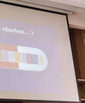 zdravotnictví. Pohyb je daleko, pohybová aktivita je daleko víc než celá oblast zdravotnictví. My řešíme bohužel následky, ačkoliv bychom rádi ve spolupráci s dalšími lépe řešili prevenci.