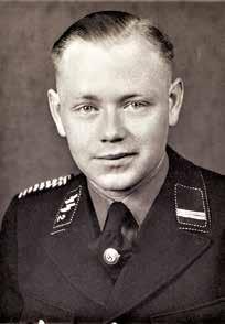 proti totalitě Zleva: SS-Hauptscharführer Friedrich Christel, který pravděpodobně transport doprovázel. SS-Hauptsturmführer Friedrich Graun a jeho manželka Margaretha, 40. léta. Foto: http://pamiec.