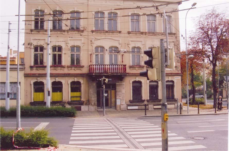 ŘÍJEN 2009 TREFA STRANA 4 MOHLI BY SI VYBRAT Český národ měl opět možnost sledovat jedno z mnoha velkých českých televizních divadel, zvané SVOTEŘI.