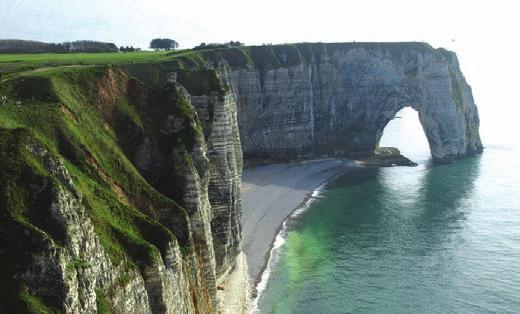 Poznávací zájezdy Tajemná Normandie, zahrady a La Manche 5 % do 31.1. Po stopách impresionistů a normandských tradic. Jen málokterá krajina inspirovala tolik malířů jako Normandie.