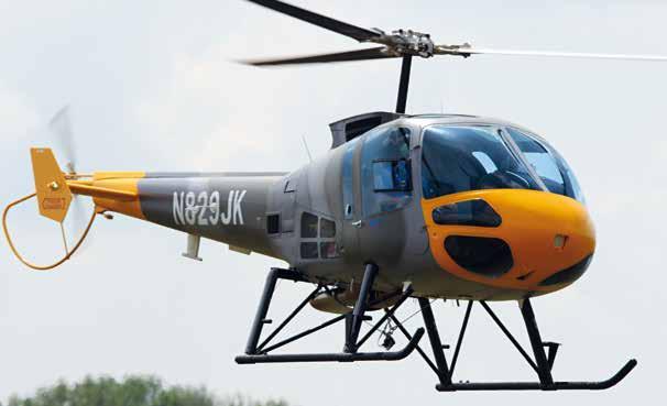 Legendární vrtulníky Mi-2 nahradil americký Enstrom 480B-G Král je mrtev, ať žije král Centrum leteckého výcviku v Pardubicích se stalo dějištěm slavnostní ceremonie výměny stráží, kdy byla zavedena