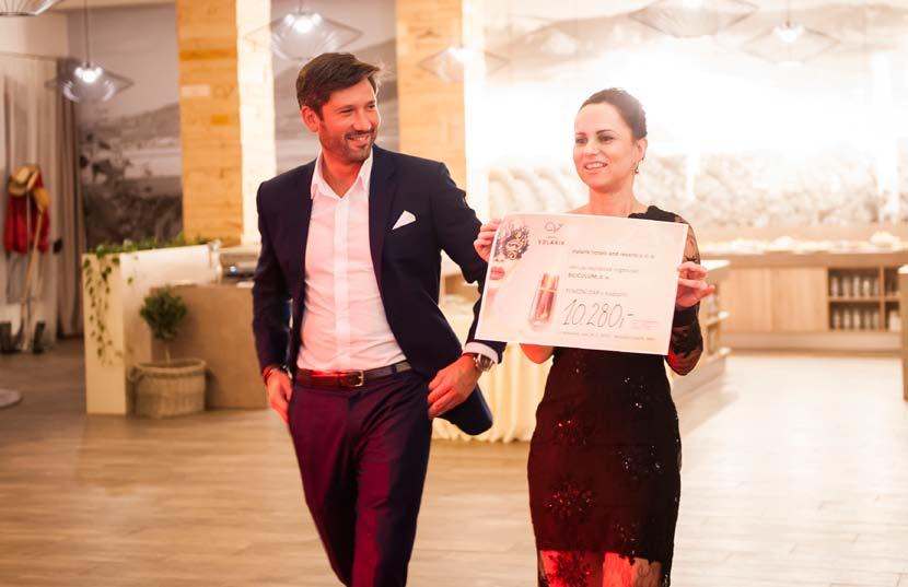 16 s p o l e č n o s t Darujeme Nejsou nám lhostejné osudy druhých lidí. Na přelomu roku se uskutečnil první ročník Moravského Silvestru, který se konal v Mikulově v hotelu Volarik.