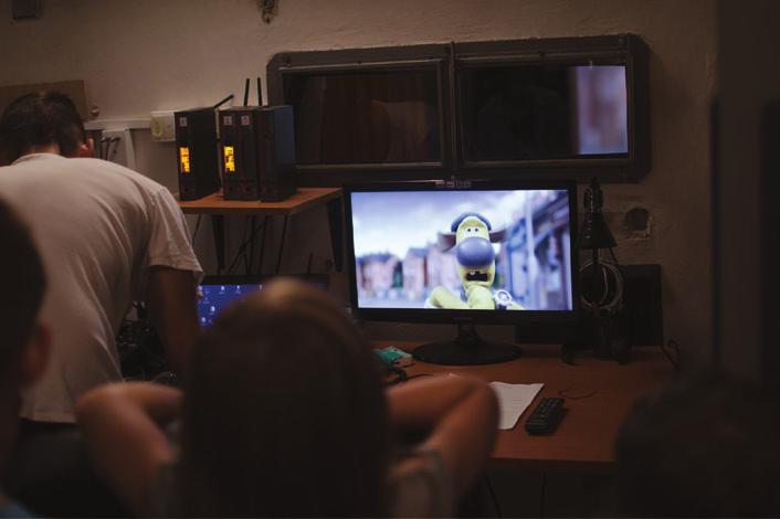 Studenti si při programu prohlédnou zázemí kina.