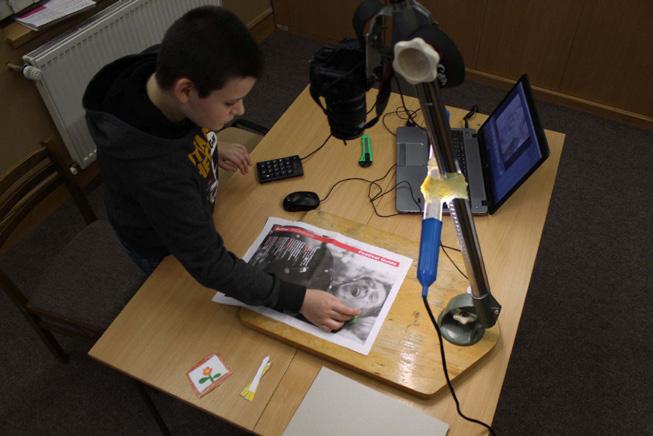 Studenti pracují v malých skupinách nad zadanými úkoly, výsledkem dílny jsou krátké animované klipy, které si na konci programu budou moci i ozvučit.
