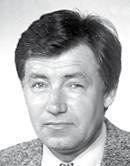 S láskou vzpomínají manželka a syn s rodinou.
