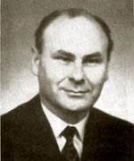 FRANTIŠEK BOHÁČEK (1924 2013) 1923 narozen v Želeticích, okres Kyjov 1945 1950 studoval strojní odbor VŠT 1950 1962 vedoucí výzkumu Výzkumný ústav pro valivá ložiska v Brně 1962 1965 zástupce