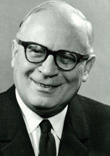 VYSOKÉ UČENÍ TECHNICKÉHO V BRNĚ (1956) vzniklo v září 1956 z Vysoké školy stavitelství impulsem byl nedostatek techniků a