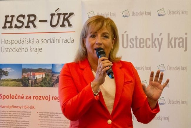 Nejvyšší míru nezaměstnaných v Ústeckém kraji má okres Most (8,7 %), následuje okres Ústí nad Labem (7,2 %) a Chomutov (6,4 %). Nejnižší míru nezaměstnaných v rámci kraje má okres Litoměřice (4,3 %).