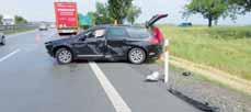 Celková výše škody způsobené odcizením věcí a poškozením automobilů byla vyčíslena na 23 500 korun.