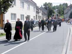 Zájem byl obrovský, lidí přišlo opravdu hodně. Nejvíce lákala výstava historických vozidel. Auta byla přímo v obležení, prozradila Jana Oulehlová, která měla organizaci celé akce na starosti.