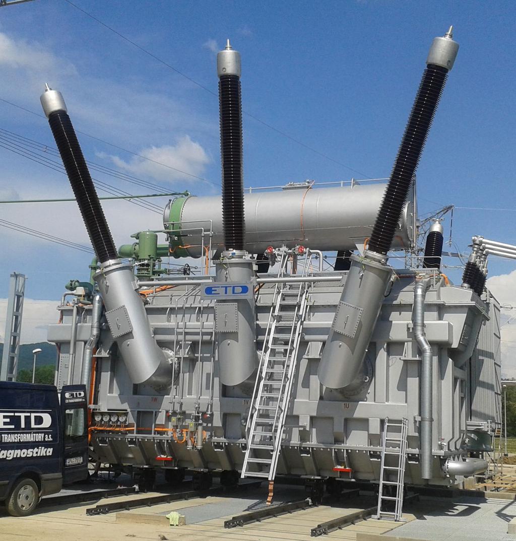 AUTOTRANSFORMÁTOR 350/350/100 MVA 400 / 121 ± 8x1,5% / 34 kv Vyrobeno pro: Alterenergo / SEPS / Slovenská Voľa Autotransformátor o výkonu 350 MVA a napěťové hladině 400 kv se řadí ke strojům