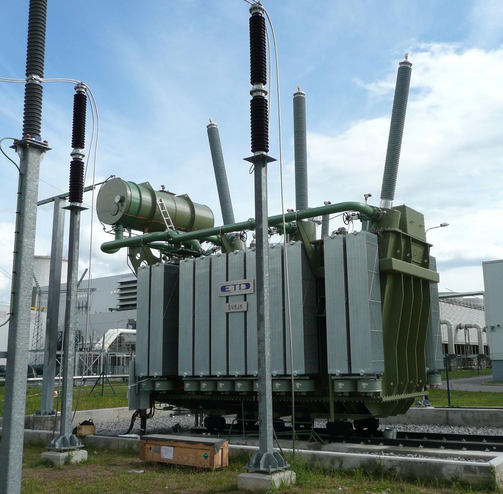 AITOTRANSFORMÁTOR 250 MVA 330 / 115 ± 6x2% / 11 kv Vyrobeno pro: LET Riga, Lotyšsko Představitel autotransformátoru napěťové řady 330 kv s instalovaným systémem hašení SERGI.
