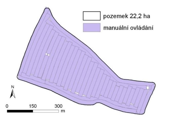 S použitím autonomního vypínání jednotlivých trysek se dostáváme na hodnotu blízkou výměře pozemku. Obrázek 3-30: Záznam práce postřikovače při manuálním ovládání ramen postřikovače (vlevo).