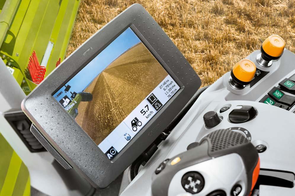 NOVINKA: LEXION 670 TERRA TRAC se zásobníkem zrna o objemu až 12.000 l.