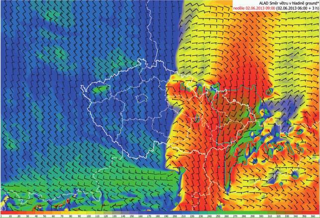 Obr. 10 Konvergence vzduchu v hladině 1 000 hpa (barevné zobrazení směru větru 0 až 360, černé praporky směr a rychlost větru) nad střední Evropou dne 2. 6.