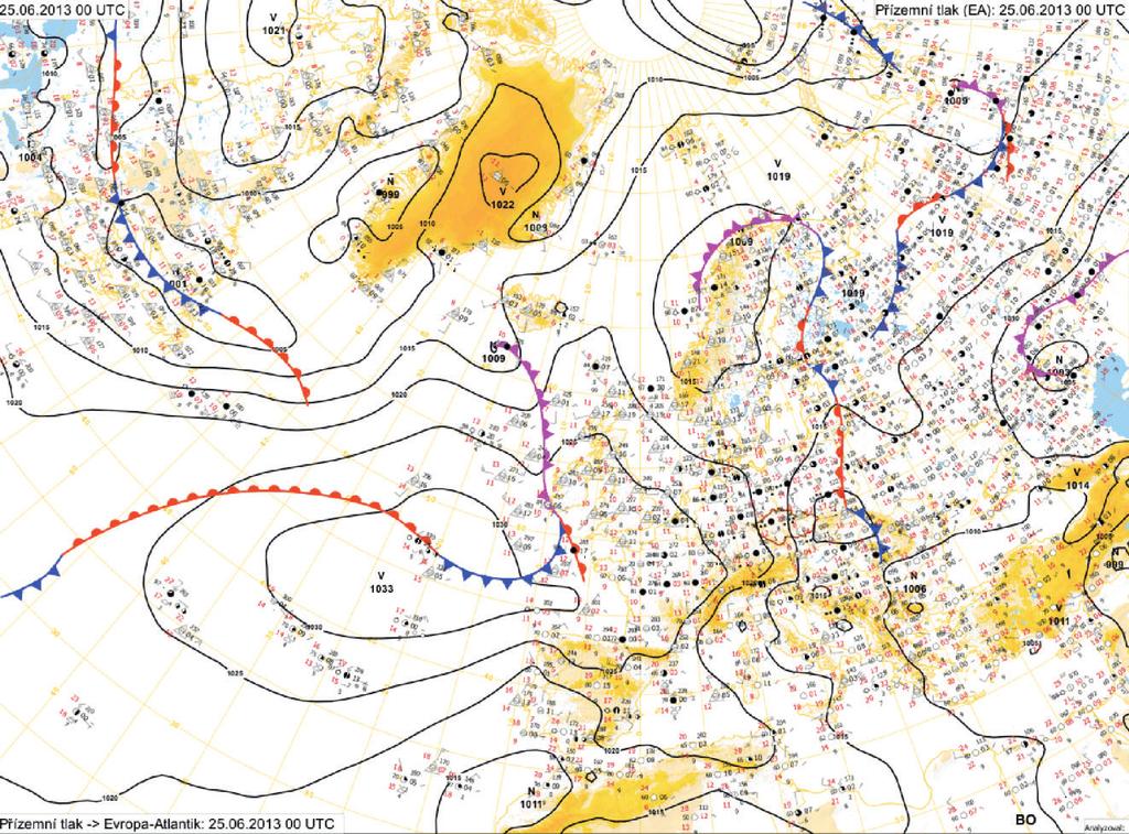 Obr. 14 Snímek z družice MSG 2 produkt Airmass z termínu 25. 6. 2013 00:00 UTC. Fig. 14. Satellite image from MSG 2 product Airmass at 00:00 UTC 25. 6. 2013. Obr.