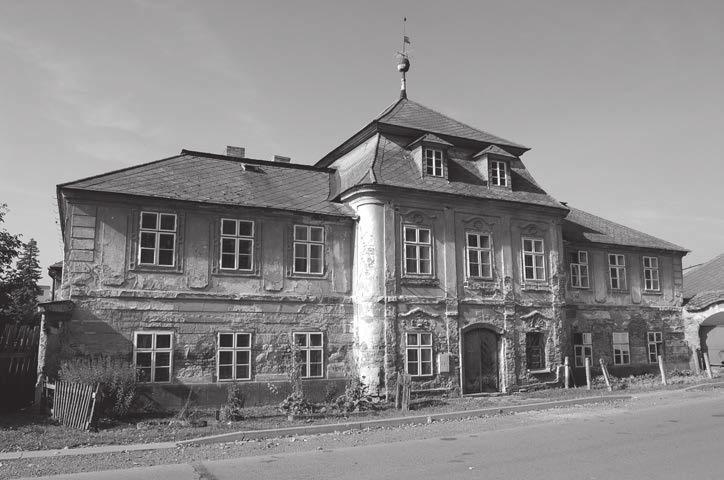 Obr. 1 Klapperothova manufaktura v Šumperku, současný stav. Fourneyronova turbína s kapacitou 35 koní instalovaná roku 1841 11, umístěná v místnosti mezi předpřádacím a spřádacím sálem.