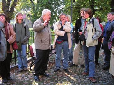 zapsanými na seznam světového kulturního dědictví Unesco. Během cesty podávali erudovaný výklad o historii a geografii Slezska Prof. Tomáš Knoz a PhDr. Grażyna Knozová.