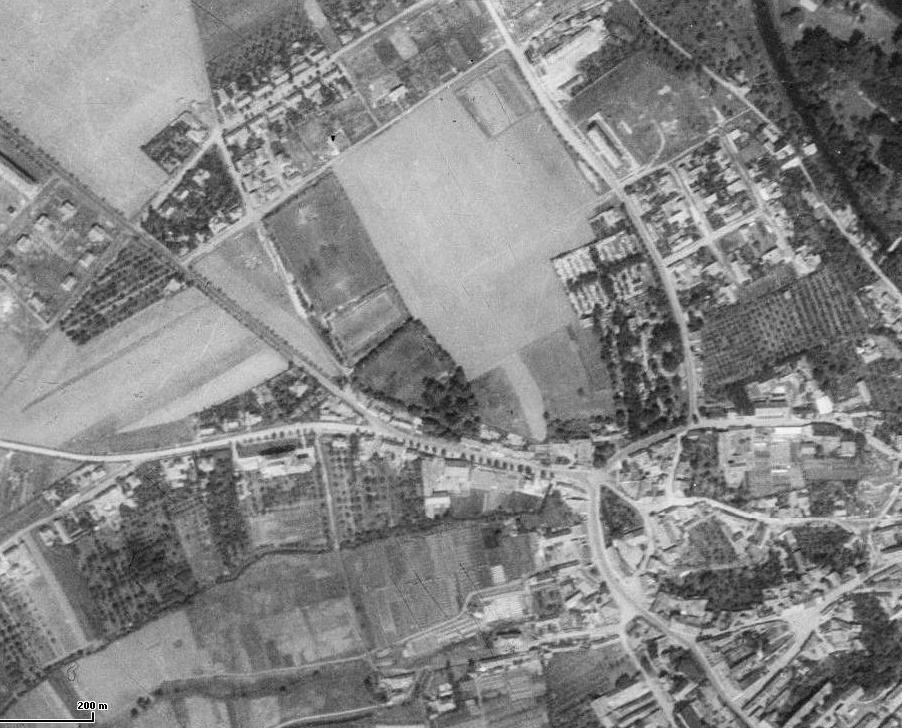 Úvod Prvního září 1987 se otevřely brány nově zbudované základní školy v Brandýse nad Labem-Staré Boleslavi svým prvním žákům.