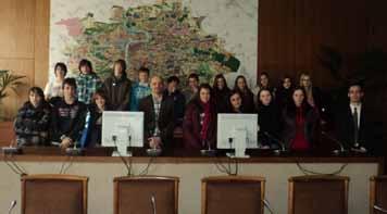ŠKOLY návštěva magistrátu hl. m. prahy V pondělí 27. února 2012 žáci 8.