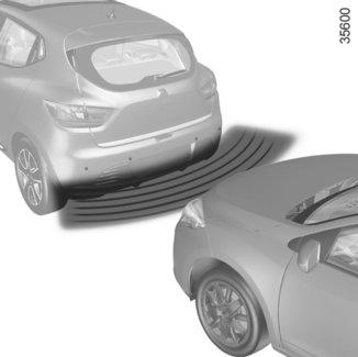 POMOCNÝ PARKOVACÍ SYSTÉM (1/2) Funkční princip Ultrazvukové snímače umístěné (podle vybavení vozidla) v zadním nárazníku vozidla měří vzdálenost mezi vozidlem a překážkou.