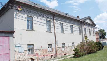 Řada lidí mu fandí, najdou se však i takoví, kteří jeho dílo nesmyslně ničí.