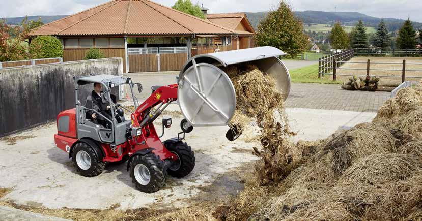 Optimální servisní přístup. Modely typové řady Hoftrac jsou vybaveny vyklápěním místa řidiče, popřípadě vyklápěcí kabinou (kromě 1240LP).