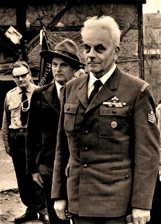 Z Jaroslavova života V Místku narozený Jaroslav začal skautovat v Třebíči a jako skautský činovník působil především v Pardubicích.